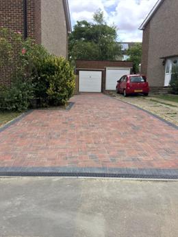 Block paving to domestic drive